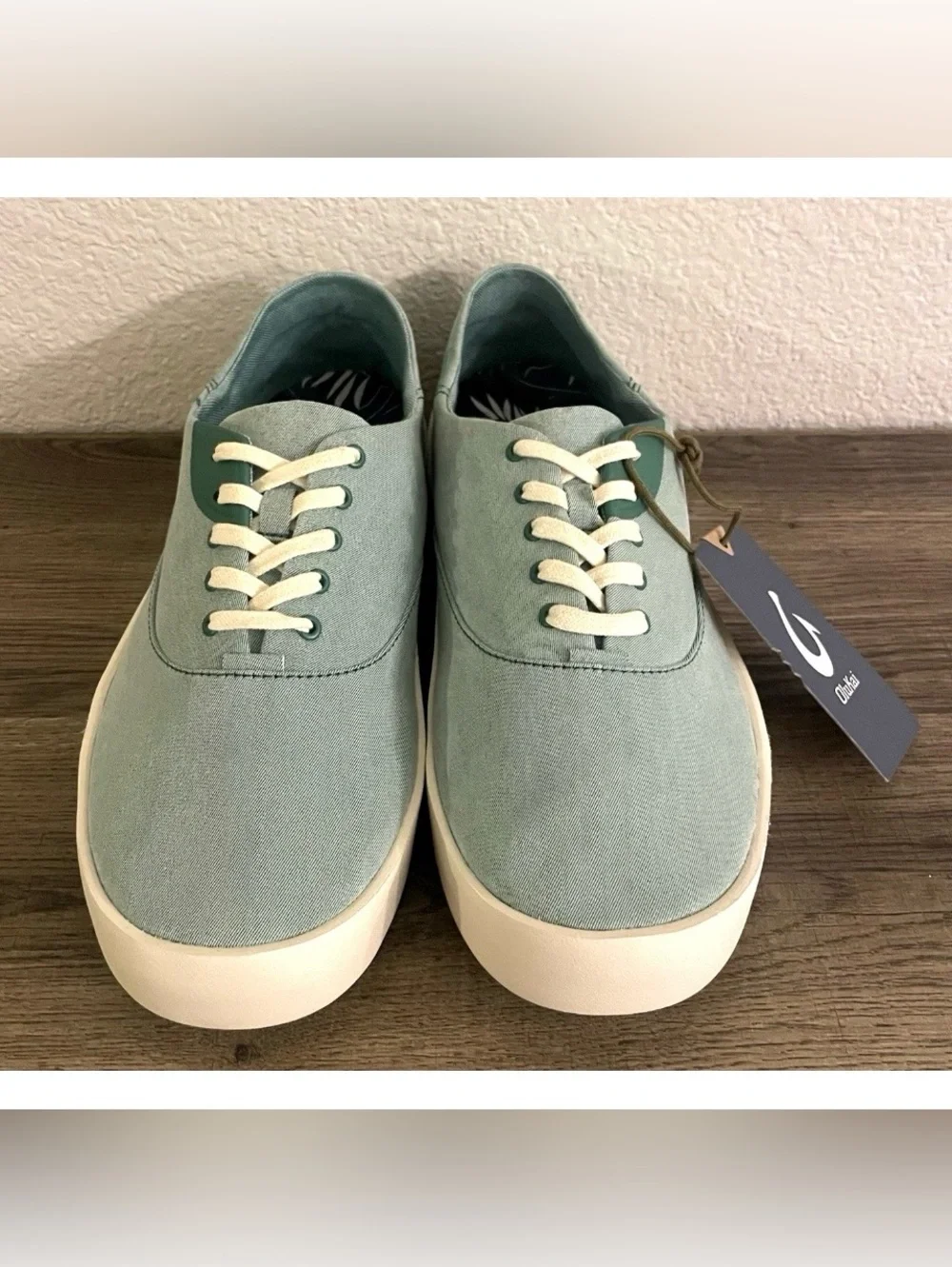OluKai Tradewind Bamboo Mens US 10 Mint Green Beach Hawaii Canvas Sneakers Shoes